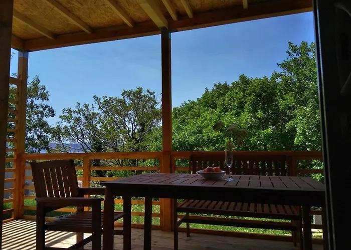 Queen 42 Premium Klenovica